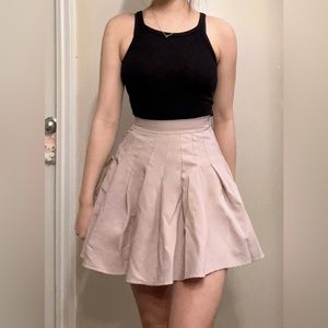 Pink skirt with bow